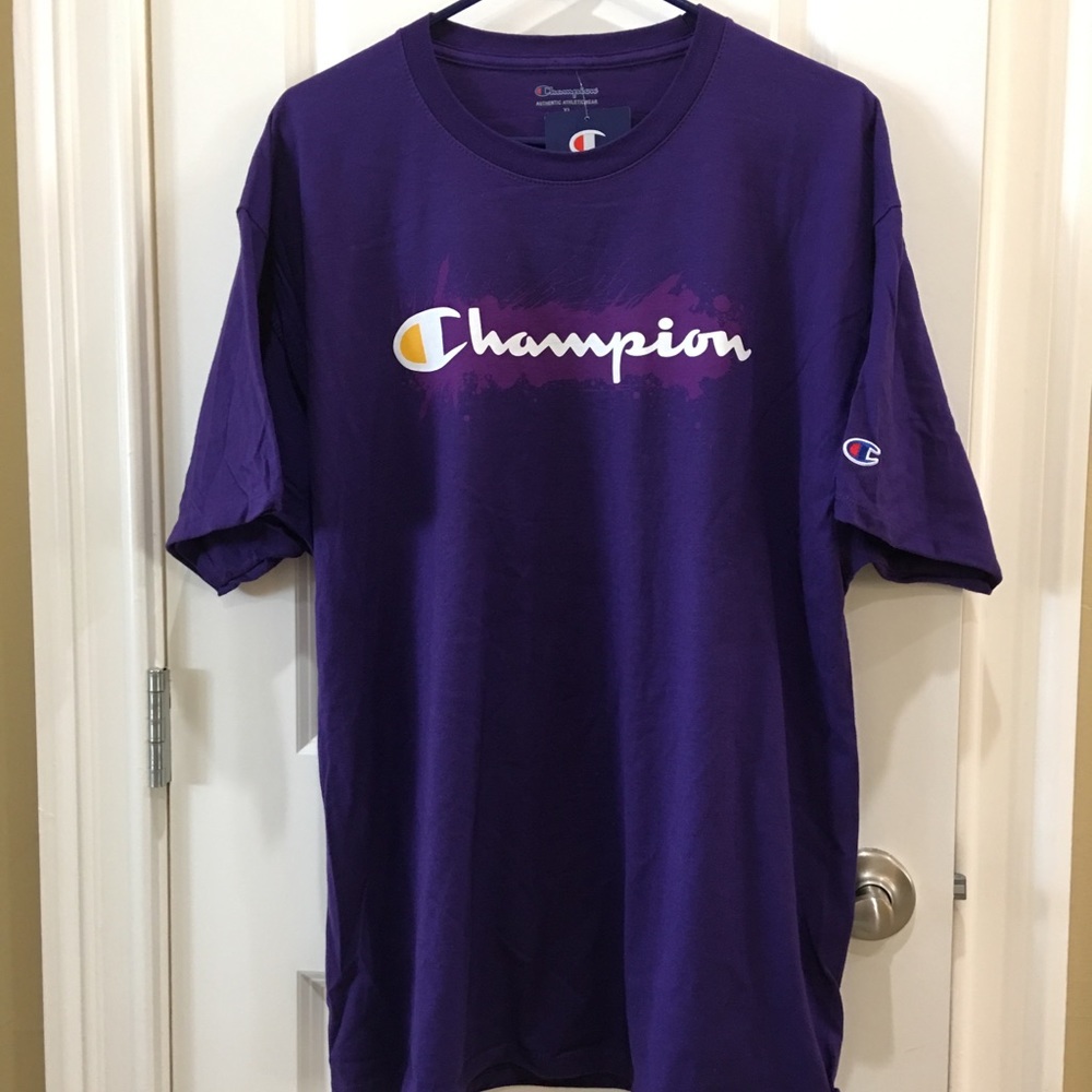 Champions Graphic Men’s Shirt